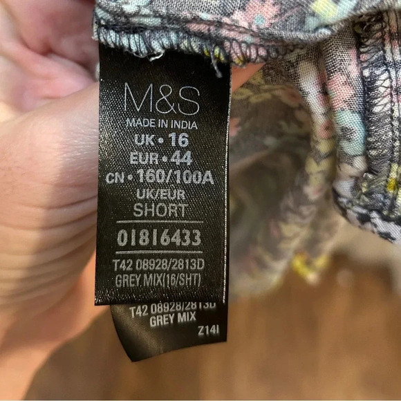 Marks and Spencer M & S Collection floral dress. UK size 16 US size 12 - Picture 3 of 5